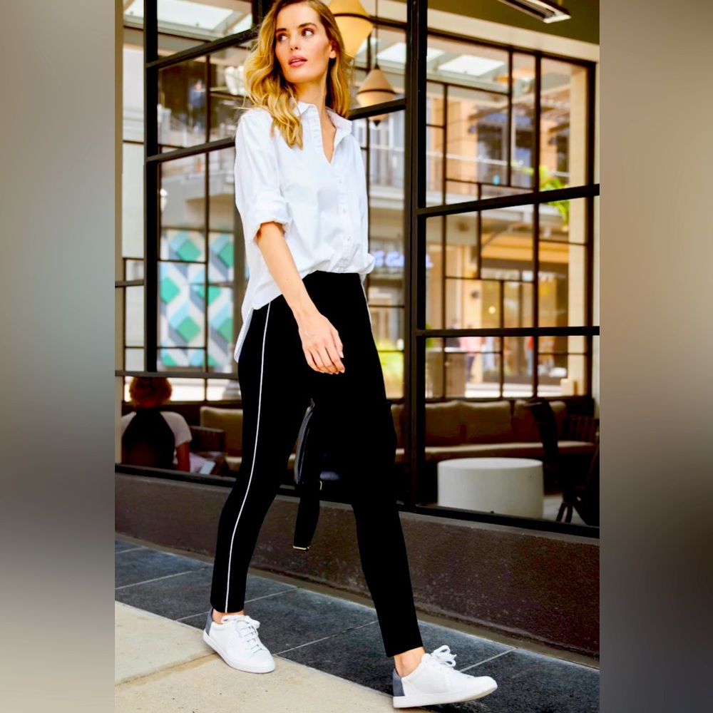 Spanx Ankle Leggings with white stripe
